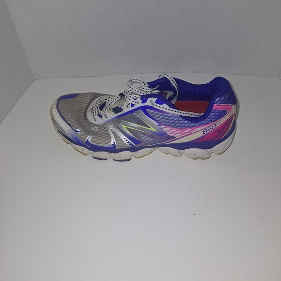 New Balance Women's Purple and Gray Running Shoes - Picture 7 of 9